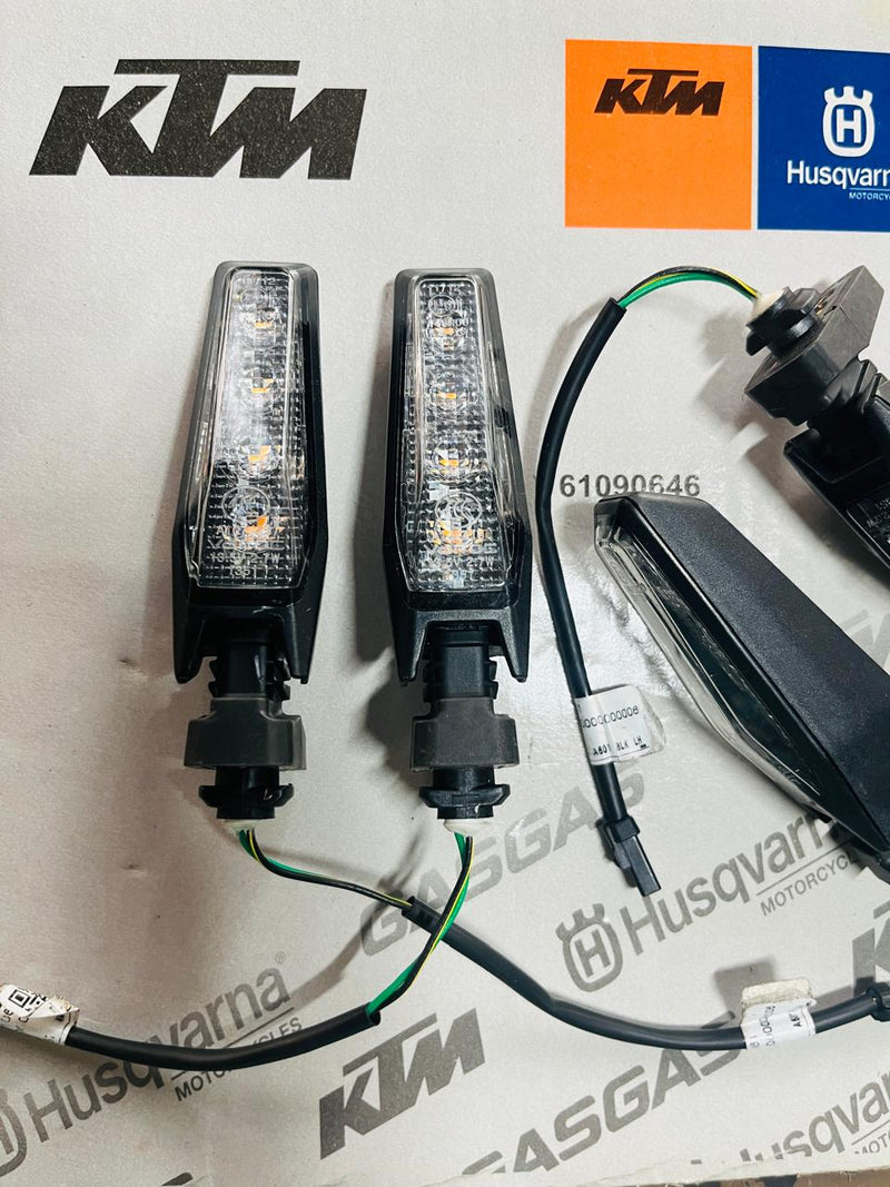 Original indicators for KTM Adventure 250 and 390 Gen 2