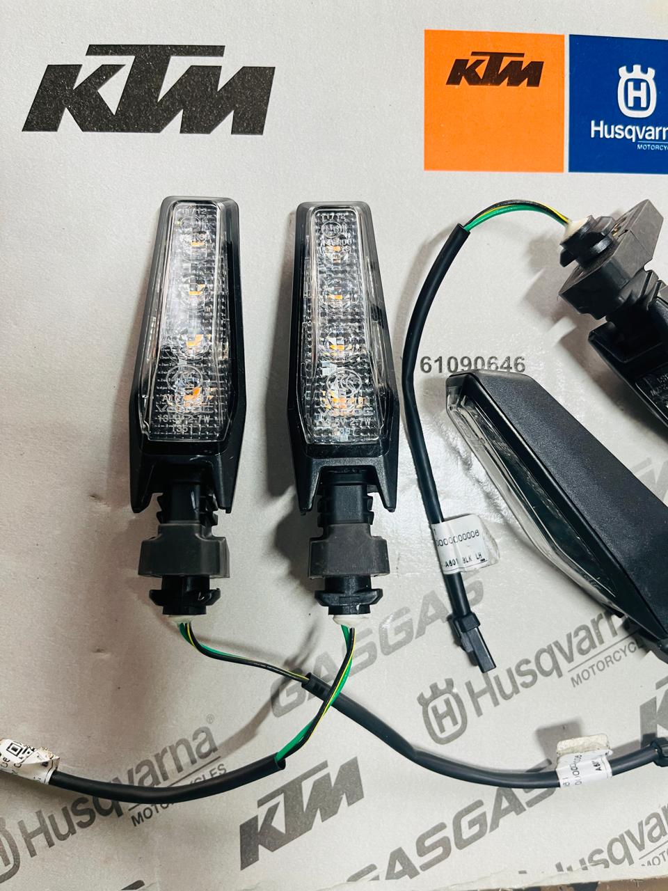 KTM Adventure 250 390 Gen 2 2025 original indicator