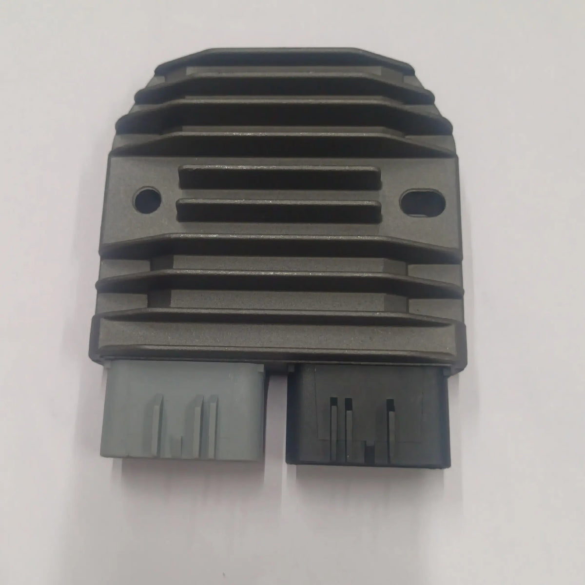 Yamaha R1 Or Harley Davidson Street 750 Compatible Regulator Rectifier